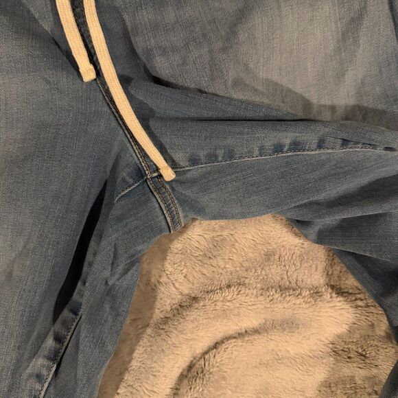 Torrid Pull-On Boyfriend Straight Super Soft Mid-Rise Jean - Picture 4 of 4